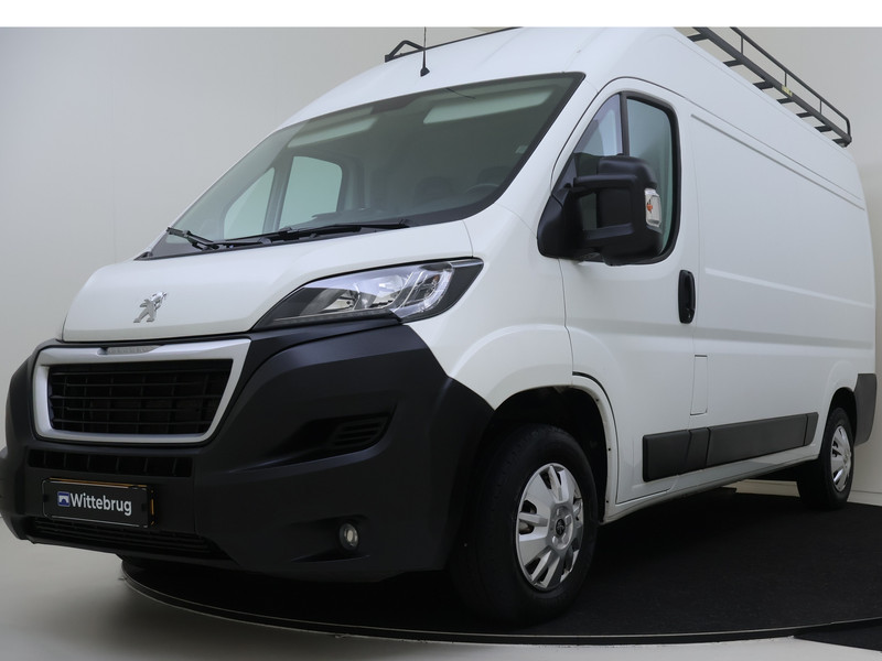 Peugeot Boxer 330 2.0 BlueHDI L2H2 Premium Pack