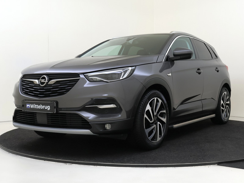 Opel Grandland X 1.2 Turbo Business Executive