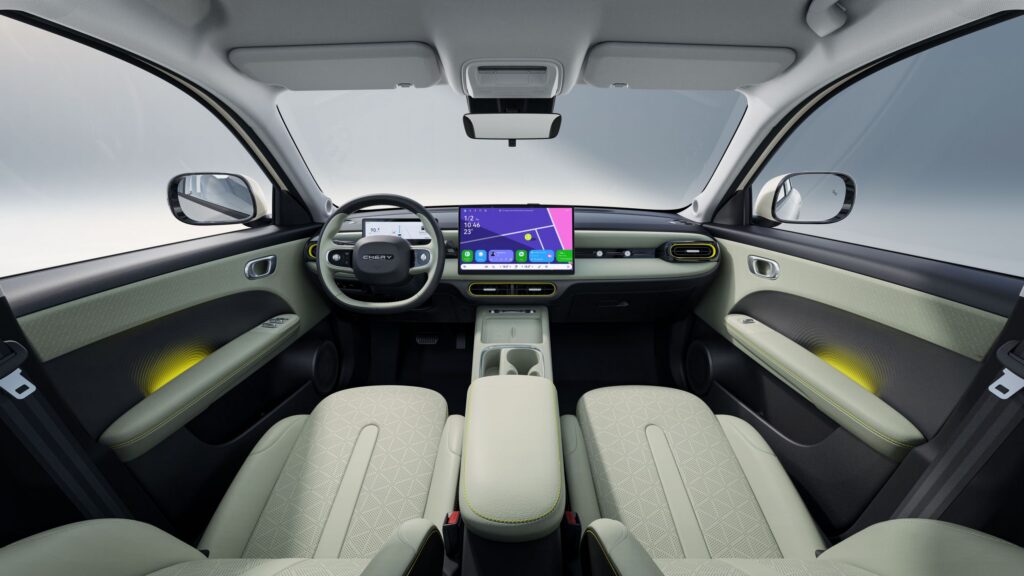 Chery Q interior